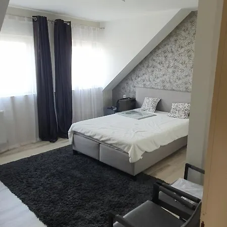 Green Dream Apartment 5 Persons Miskolc Exterior foto